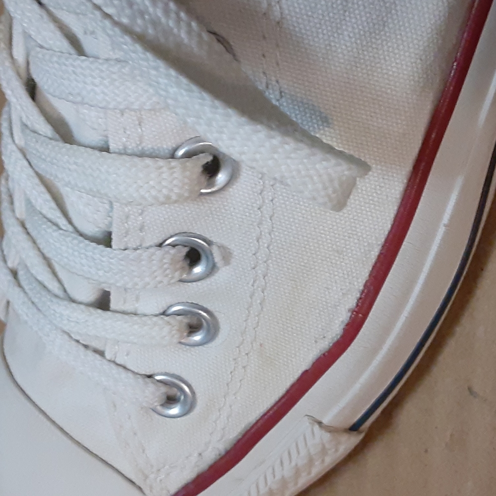 Converse sneakers - Picture 12 of 16